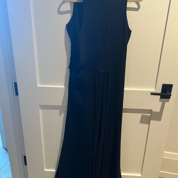 Black jumpsuit with flowy pant legs - Picture 4 of 4